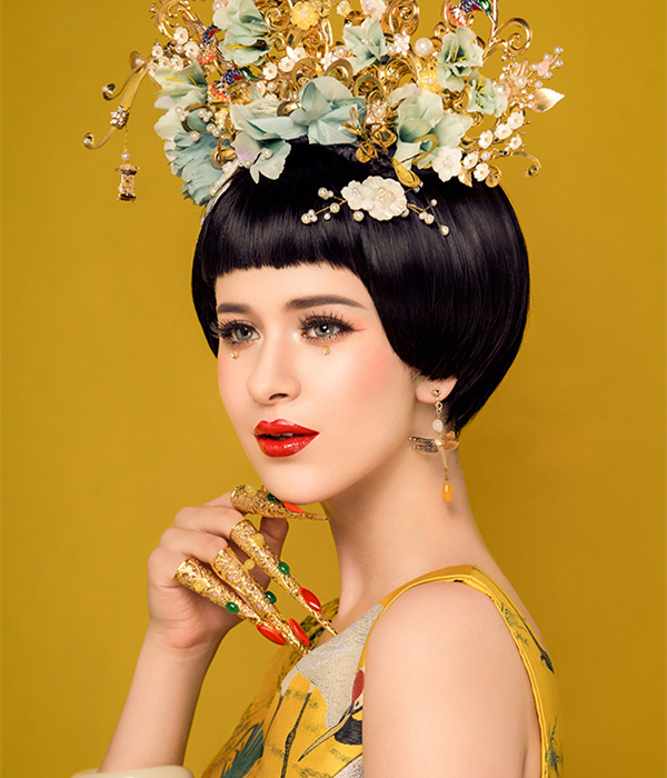 中式组15号 成都2018春季形象设计与艺术创意二班 《云谁有思》.jpg